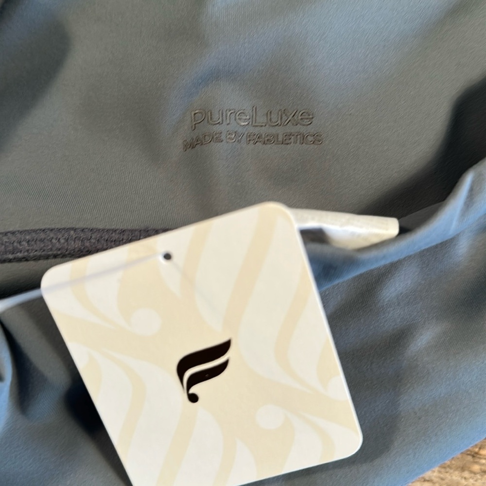 NWT- Fabletics PureLuxe HW Pocket Full length Leggings-  STORM CLOUD (27”) - Picture 5 of 10